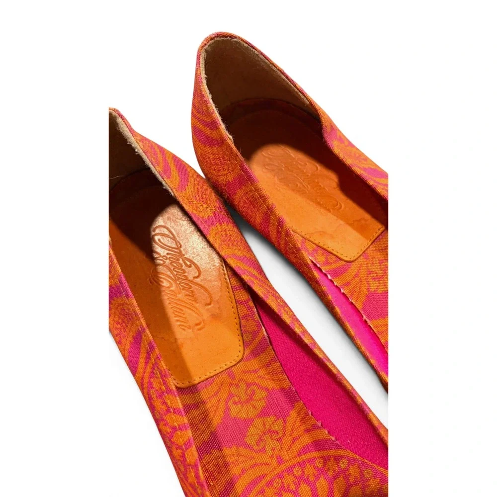 Stuart Weitzman Theodora Callum Wedge 9 - 9.5 Pink Orange Medallion Espadrille